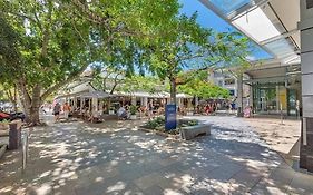 18Ob - Absolute Beachfront - Noosa Main Beach